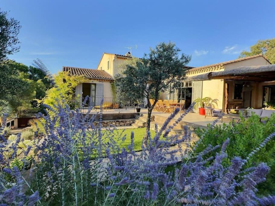 Вилла Bastide Uzes A Pied Piscine Vue Imprenable Havre De Paix Экстерьер фото