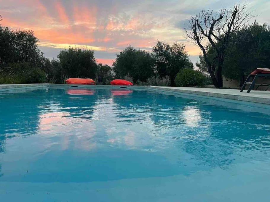 Вилла Bastide Uzes A Pied Piscine Vue Imprenable Havre De Paix Экстерьер фото