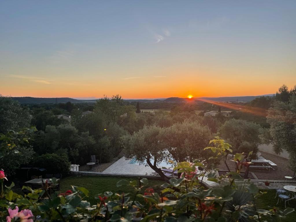 Вилла Bastide Uzes A Pied Piscine Vue Imprenable Havre De Paix Экстерьер фото